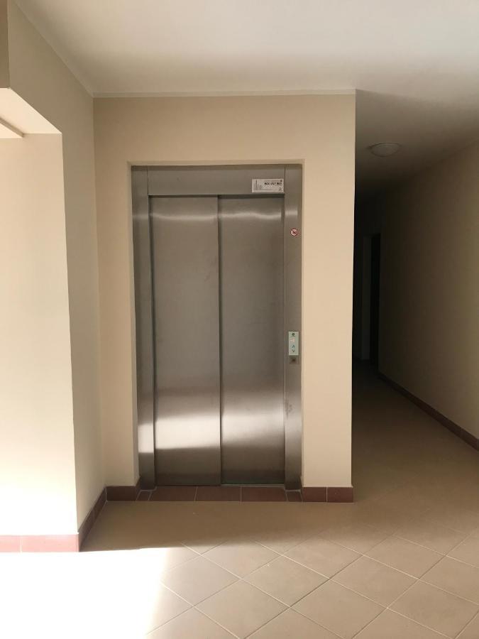 Apartament Holenderski Z Prywatnym Miejscem Postojowym W Garazu Koszalin Kültér fotó